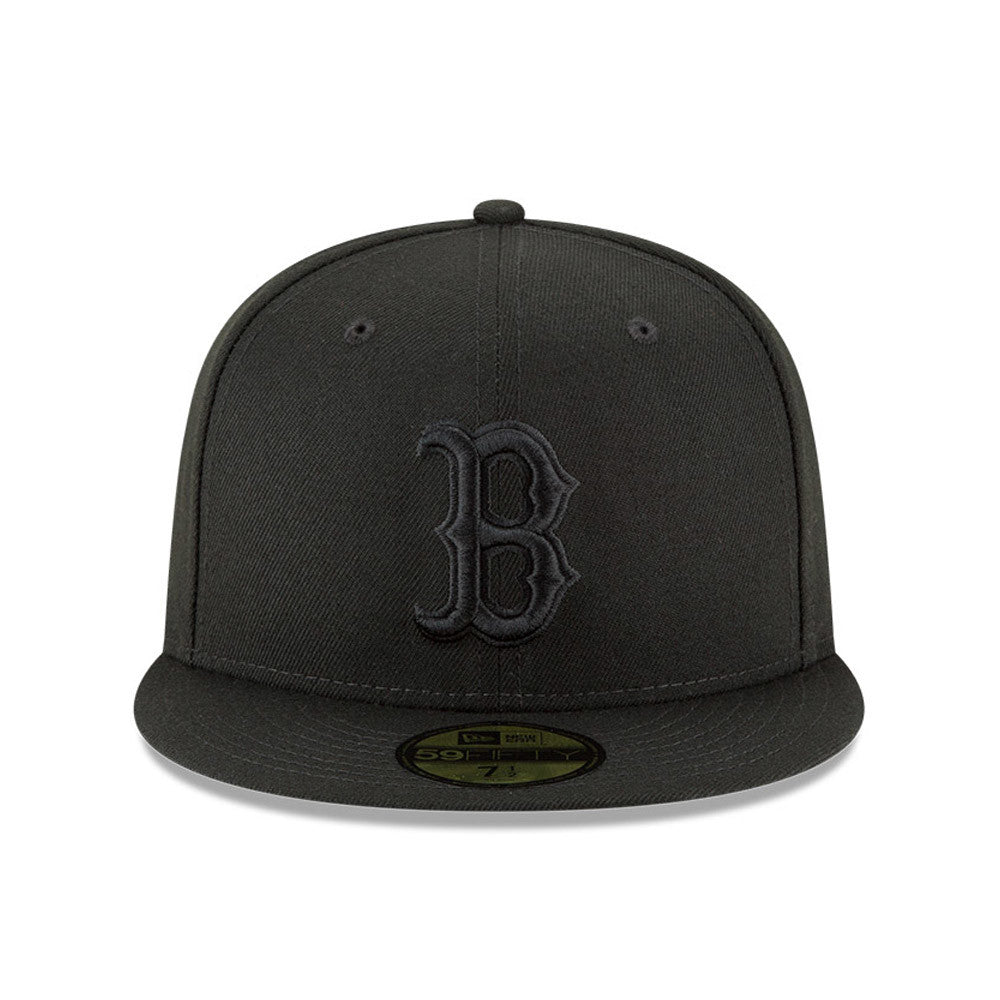Boston Red Sox Black Tonal 59FIFTY Fitted Hat product image 2, provided for visual reference and product detail review