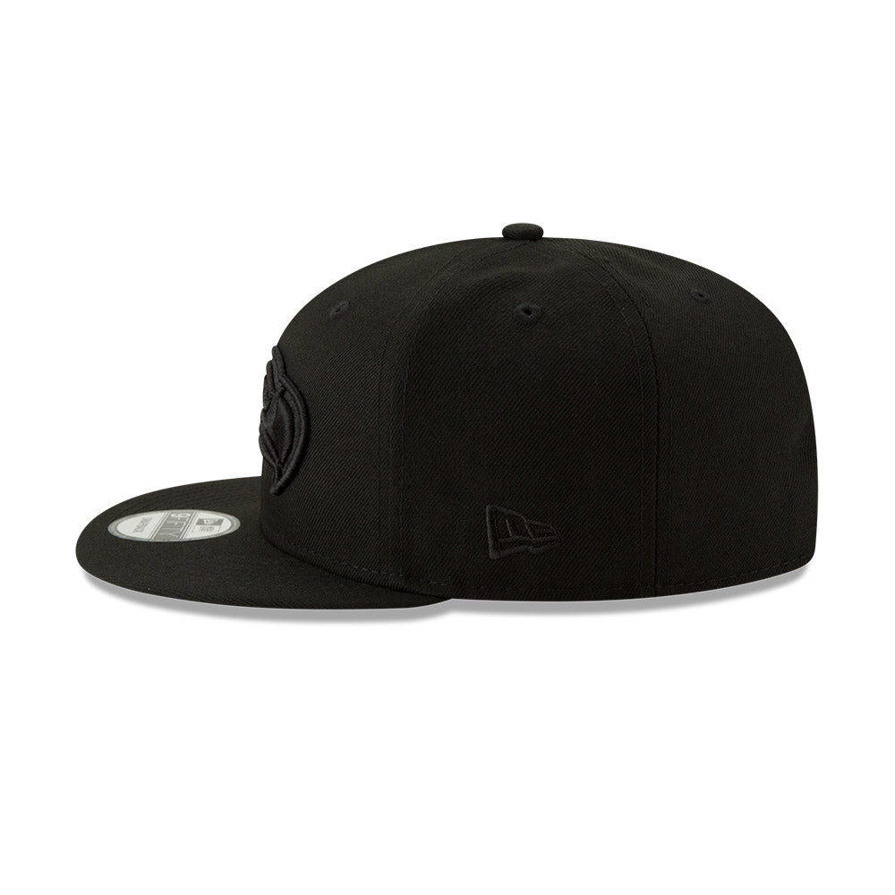 Seattle Seahawks New Era 9FIFTY Black Basic Tonal Snapback Hat product image 6, provided for visual reference and product