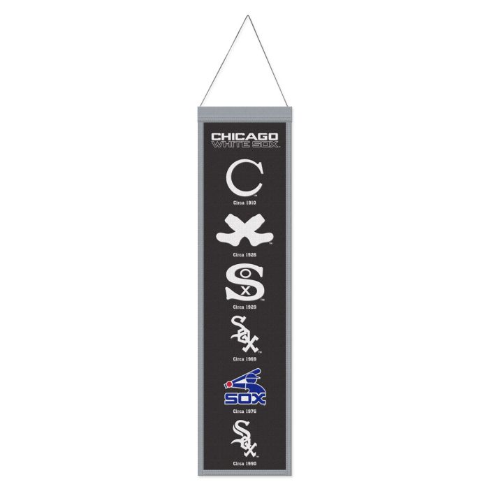 Chicago White Sox 8X32 Wool Banner product image 1, provided for visual reference and product detail review