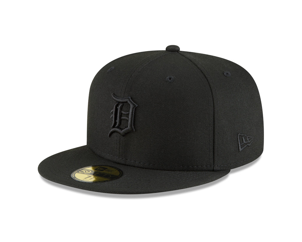 Detroit Tigers New Era Tonal Black On Black 59FIFTY Fitted Hat for Men product image 8, provided for visual reference and