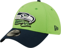 Seattle Seahawks New Era Action Green/Navy 2022 Sideline 39THIRTY Flex Hat for Men product image 1, provided for visual