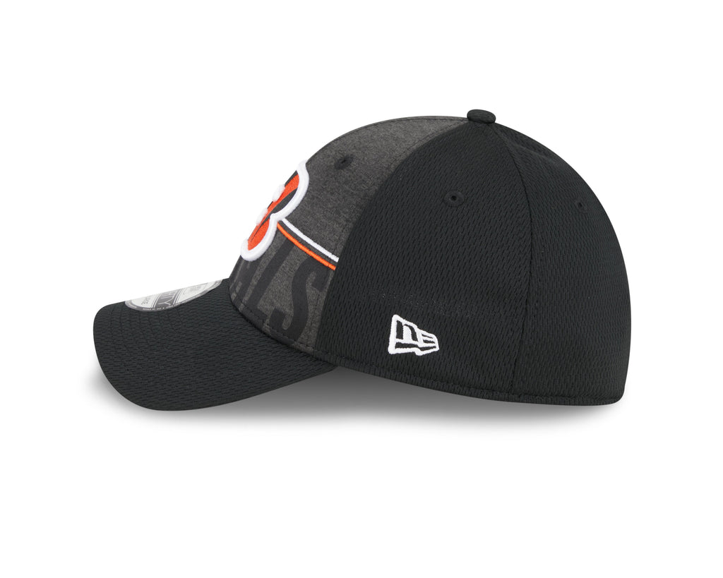 Cincinnati Bengals New Era NFL 2023 Training Camp Black Primary Logo 39THIRTY Flex Fit Hat for Men product image 4, provided