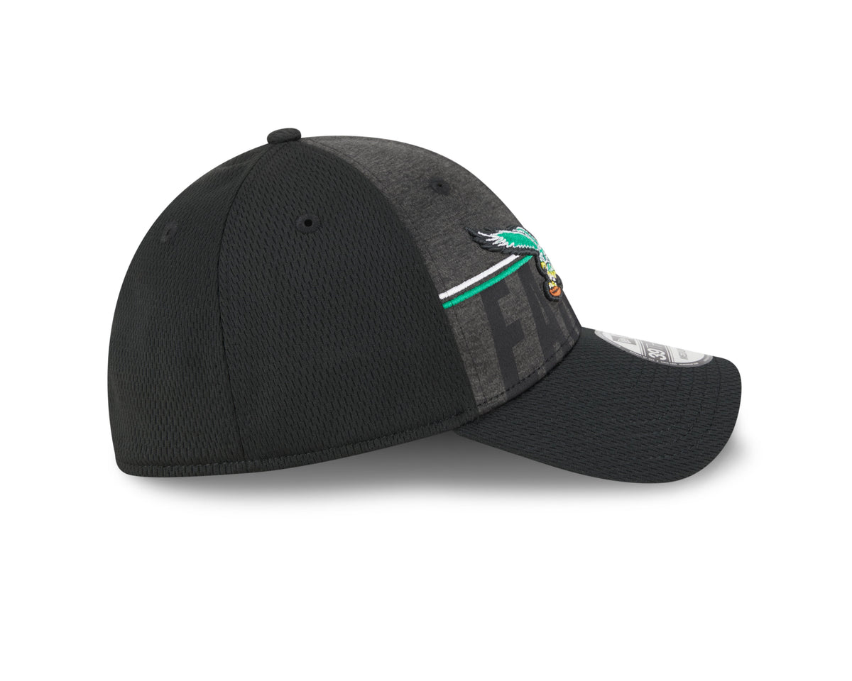 Philadelphia Eagles New Era NFL 2023 Training Camp Black Throwback Logo 39THIRTY Flex Fit Hat for Men product image 5,