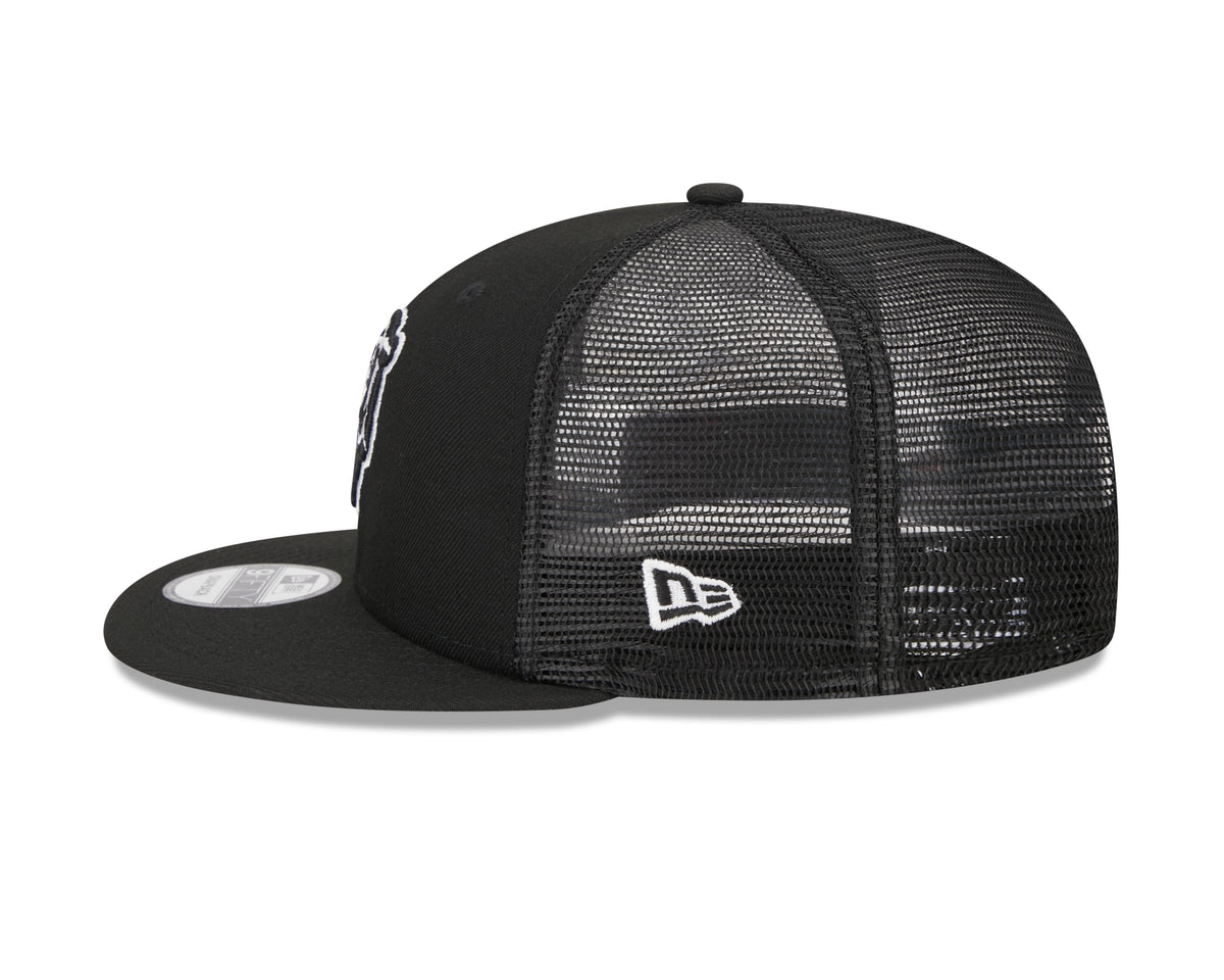 Chicago Bears New Era Primary Black and White Trucker 9FIFTY Snapback Hat product image 4, provided for visual reference and