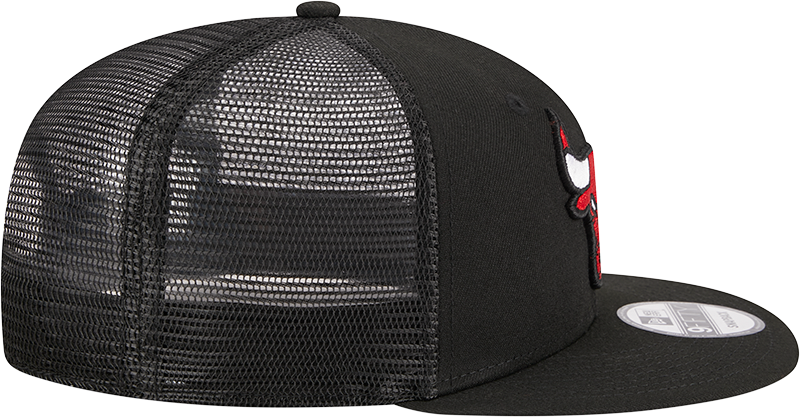 Chicago Bulls New Era Black 9FIFTY Trucker Snapback Hat product image 5, provided for visual reference and product detail