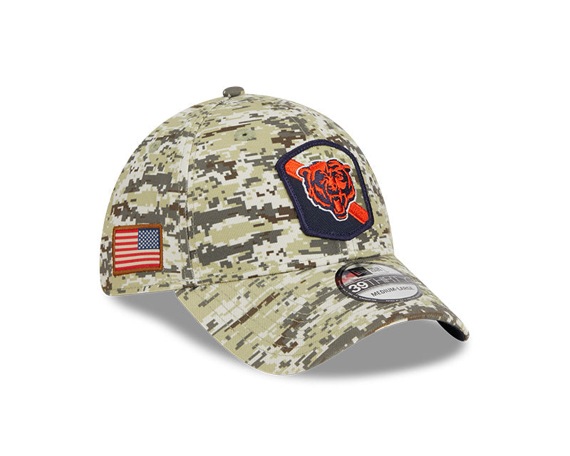 Chicago Bears New Era Camo 2023 Salute to Service Primary Logo 39THIRTY Flex Hat for Men product image 1, provided for