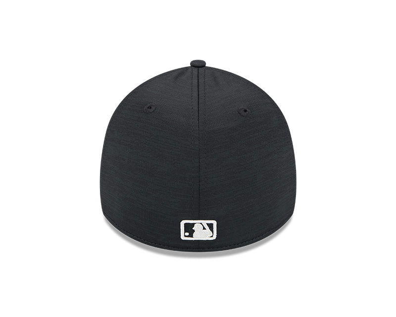Chicago White Sox New Era Black 2024 Clubhouse 39THIRTY Flex Fit Hat for Men product image 6, provided for visual reference
