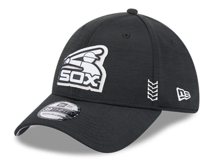 Chicago White Sox New Era Black & White 2024 Clubhouse 39THIRTY Flex Fit Hat for Men product image 1, provided for visual