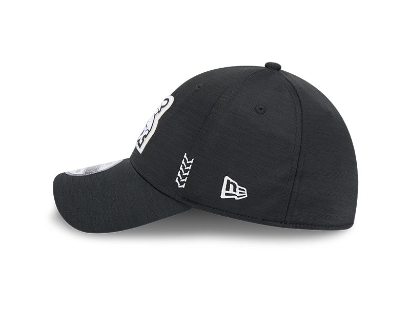 Chicago White Sox New Era Black & White 2024 Clubhouse 39THIRTY Flex Fit Hat for Men product image 4, provided for visual