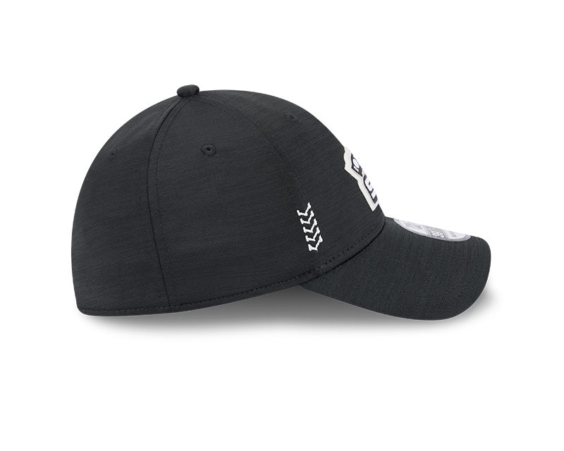 Chicago White Sox New Era Black & White 2024 Clubhouse 39THIRTY Flex Fit Hat for Men product image 5, provided for visual