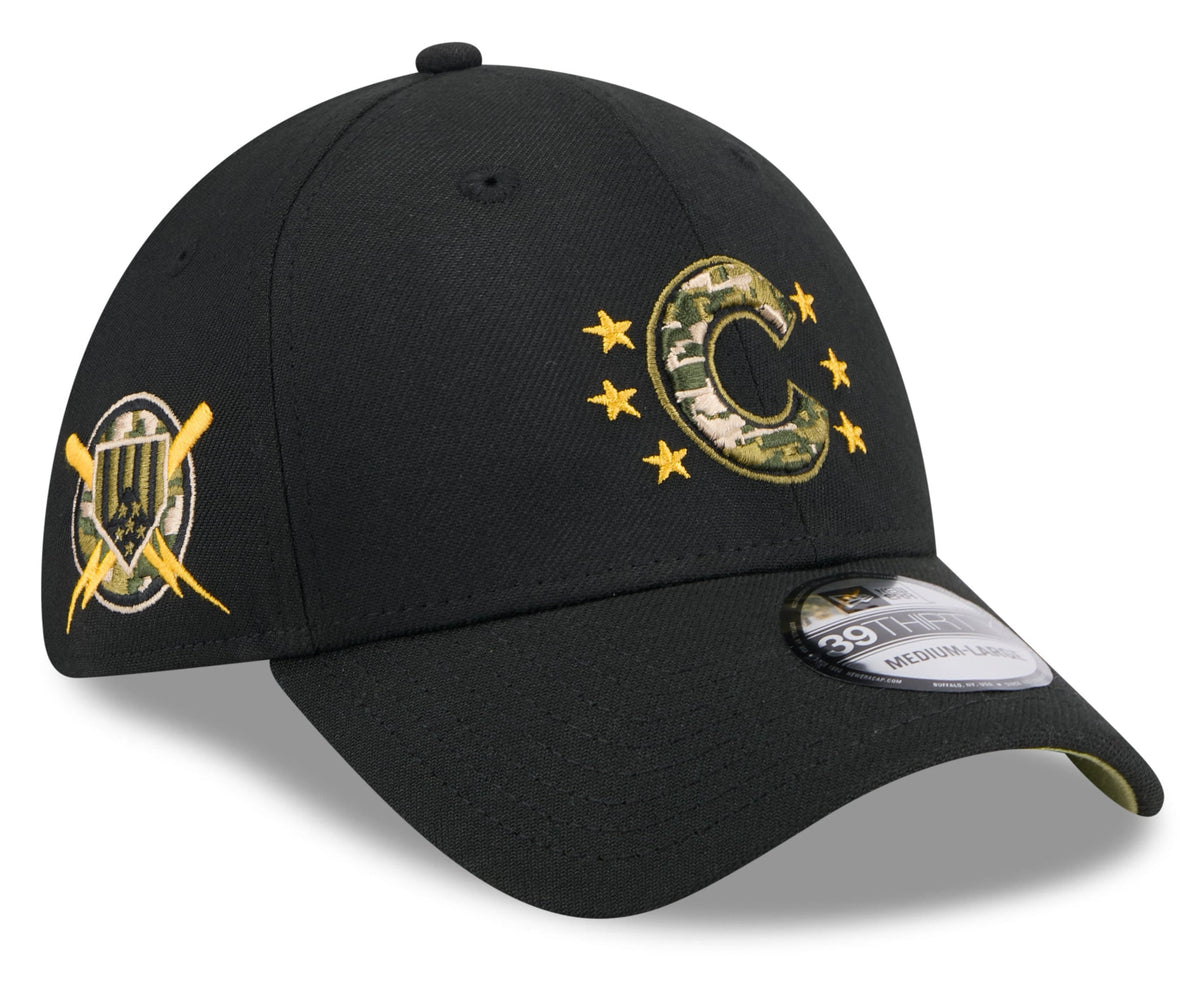 Chicago Cubs New Era 2024 Armed Forces Day Black 39THIRTY Flex Hat for Men product image 1, provided for visual reference