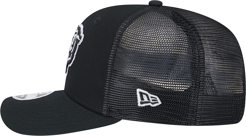 Chicago Bears New Era Black/White Trucker Primary 9SEVENTY Trucker Hat product image 4, provided for visual reference and