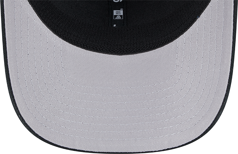 Chicago Bears New Era Black/White Trucker Primary 9SEVENTY Trucker Hat product image 7, provided for visual reference and