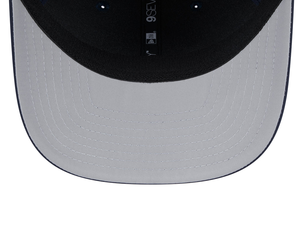 Chicago Bears New Era 9SEVENTY Navy Secondary Logo Performance Adjustable Cap product image 7, provided for visual reference