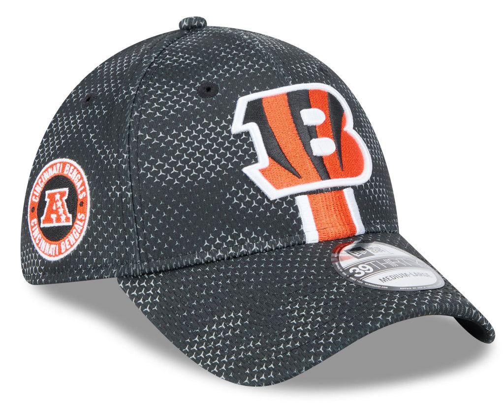 Cincinnati Bengals New Era 2024 Sideline Black 39THIRTY Flex Hat for Men product image 1, provided for visual reference and