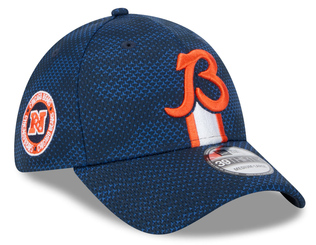 Chicago Bears New Era 2024 Sideline Navy Alternate Logo 39THIRTY Flex Hat for Men product image 1, provided for visual