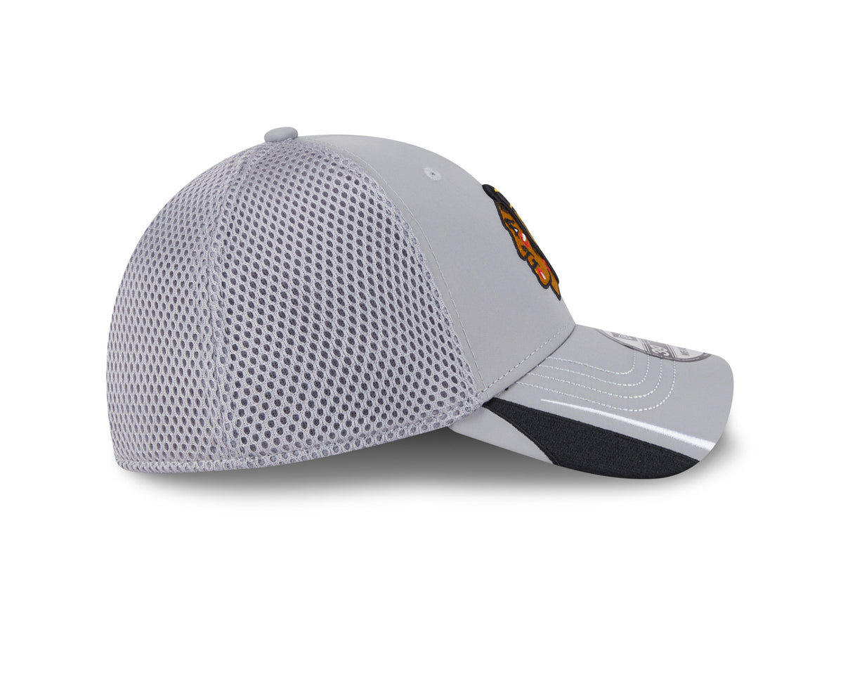 Chicago Blackhawks New Era Gray Linear Neo 39THIRTY Flex Hat product image 5, provided for visual reference and product