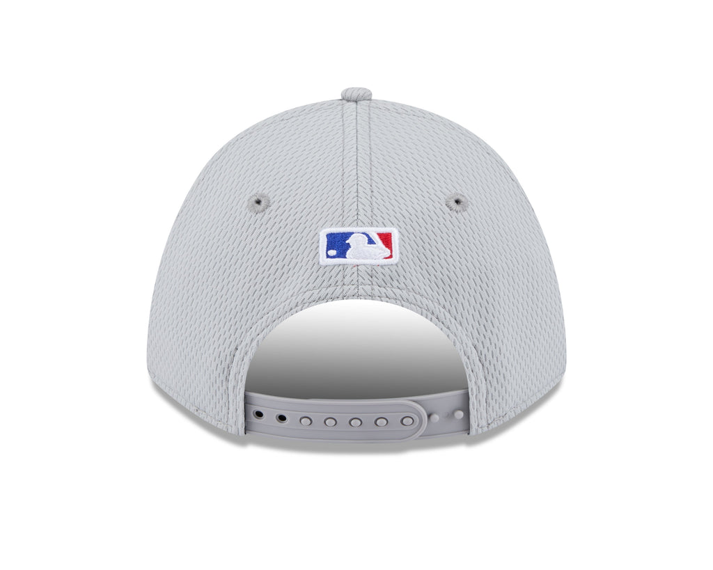 Chicago Cubs New Era Gray Clubhouse M-Crown 9FORTY Adjustable Hat product image 6, provided for visual reference and product