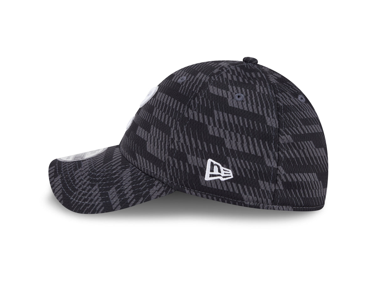 Chicago White Sox Black 2025 Clubhouse Alternate New Era 39THIRTY Flex Hat product image 4, provided for visual reference