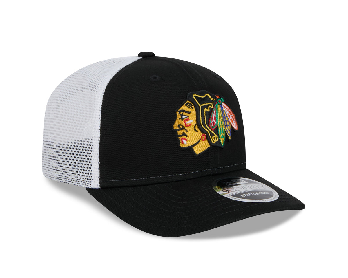 Chicago Blackhawks New Era Black/White 9SEVENTY Trucker Hat for Men product image 2, provided for visual reference and