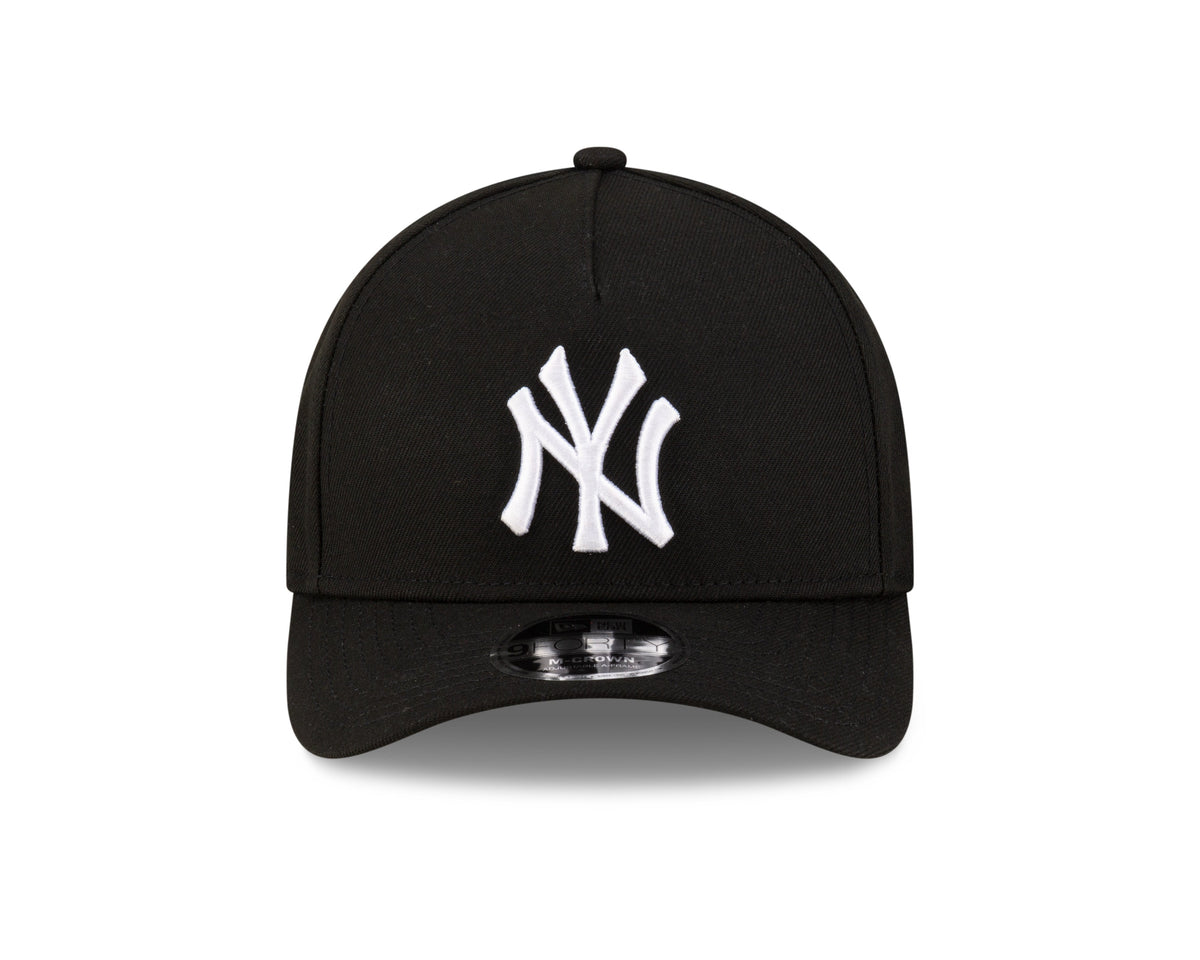 New York Yankees Black New Era M-Crown 9FORTY Adjustable Hat product image 2, provided for visual reference and product