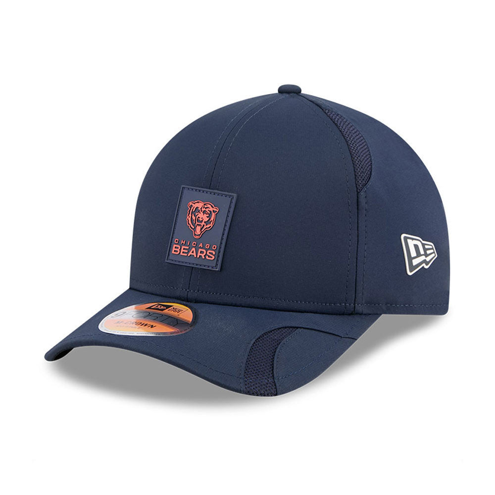 Chicago Bears New Era Navy 2025 NFL Primary Logo Sideline Heat 9FORTY M-Crown Adjustable Hat for Men product image 1,