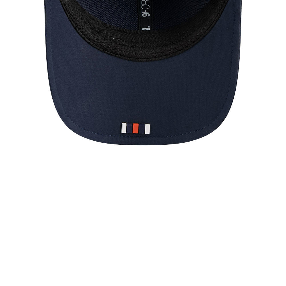 Chicago Bears New Era Navy 2025 NFL Primary Logo Sideline Heat 9FORTY M-Crown Adjustable Hat for Men product image 7,