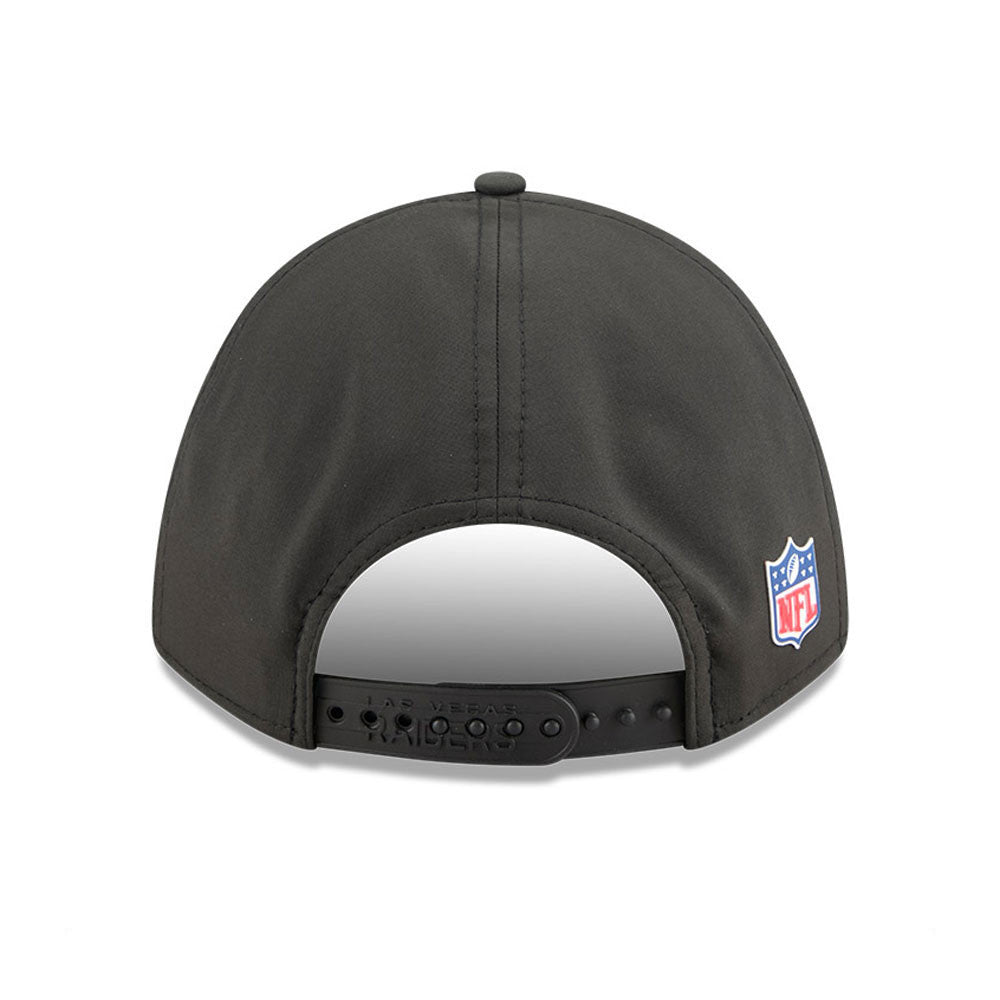 Las Vegas Raiders New Era Black 2025 NFL Primary Logo Sideline Heat 9FORTY M-Crown Adjustable Hat for Men product image 6,