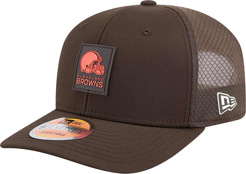 Cleveland Browns New Era Brown 2025 Sideline 9SEVENTY Trucker Adjustable Hat for Men product image 1, provided for visual