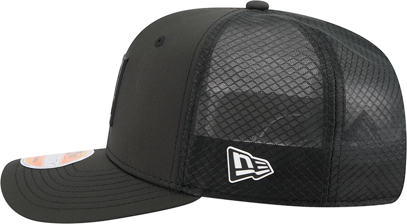 Atlanta Falcons New Era Black 2025 Sideline 9SEVENTY Trucker Adjustable Hat for Men product image 4, provided for visual