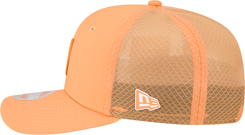 Tampa Bay Buccaneers New Era Orange 2025 Sideline 9SEVENTY Trucker Adjustable Hat for Men product image 4, provided for