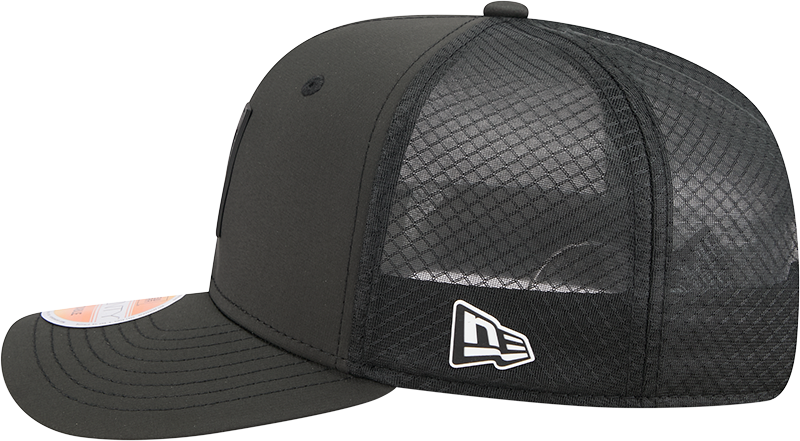 Washington Commanders New Era Black 2025 Sideline 9SEVENTY Trucker Adjustable Hat for Men product image 4, provided for