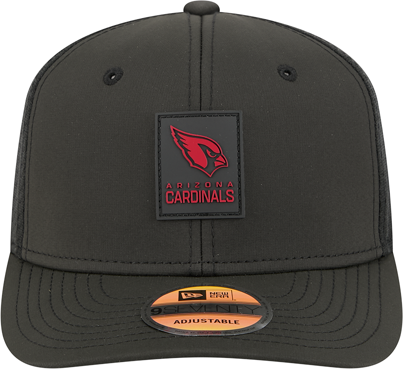 Arizona Cardinals New Era Black 2025 Sideline 9SEVENTY Trucker Adjustable Hat for Men product image 2, provided for visual