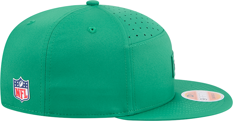 Philadelphia Eagles New Era Kelly Green 2025 Sideline Split Panel 9FIFTY Snapback Hat for Men product image 4, provided for