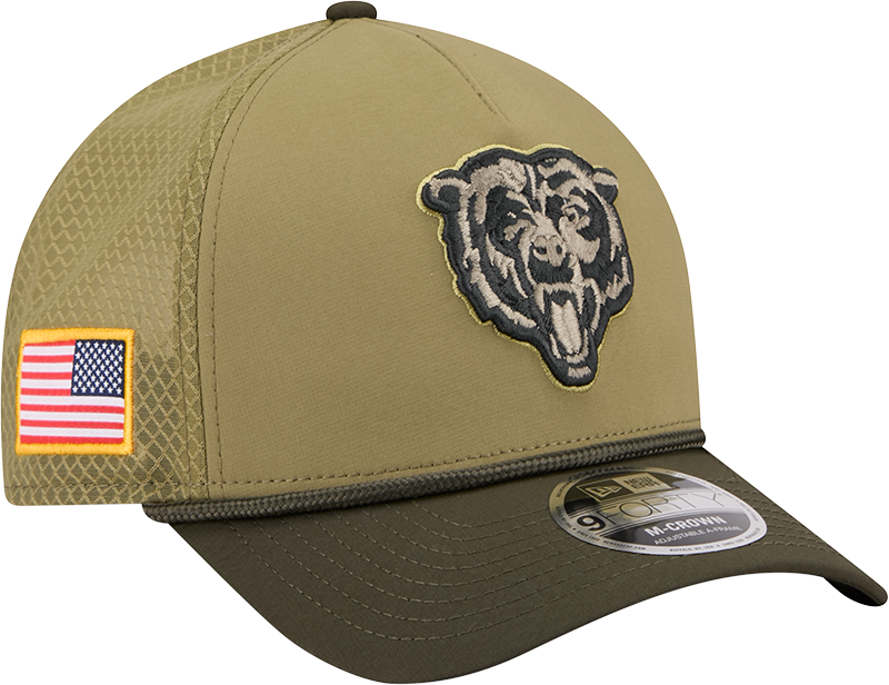 Chicago Bears New Era Green 2025 NFL Salute To Service Sideline 9FORTY M-Crown Adjustable Hat for Men product image 1,