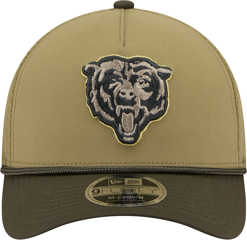 Chicago Bears New Era Green 2025 NFL Salute To Service Sideline 9FORTY M-Crown Adjustable Hat for Men product image 2,
