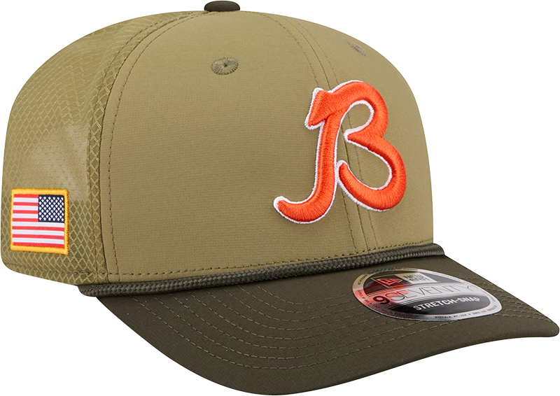 Chicago Bears New Era Green B 2025 Salute To Service Sideline 9SEVENTY Trucker Adjustable Hat for Men product image 1,