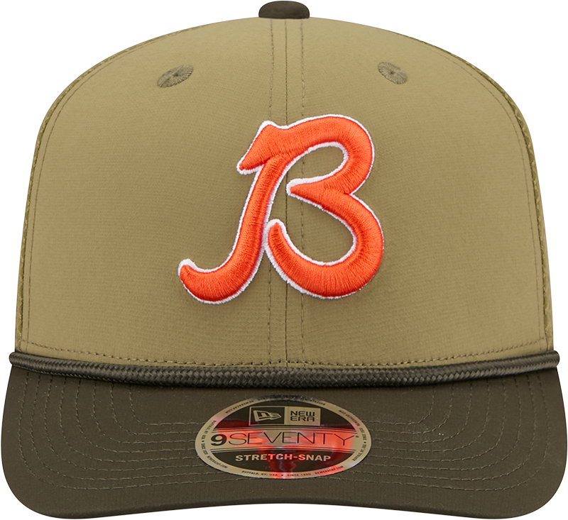 Chicago Bears New Era Green B 2025 Salute To Service Sideline 9SEVENTY Trucker Adjustable Hat for Men product image 2,