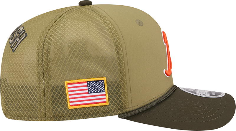 Chicago Bears New Era Green B 2025 Salute To Service Sideline 9SEVENTY Trucker Adjustable Hat for Men product image 5,