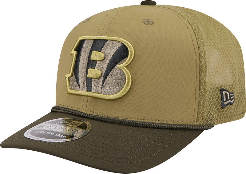 Cincinnati Bengals New Era Green 2025 Salute To Service Sideline 9SEVENTY Trucker Adjustable Hat for Men product image 3,