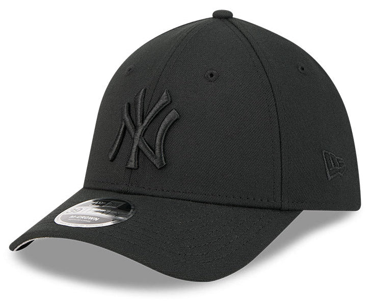 New York Yankees M-Crown 39Thirty Tonal Black Flex Fit Hat product image 1, provided for visual reference and product detail