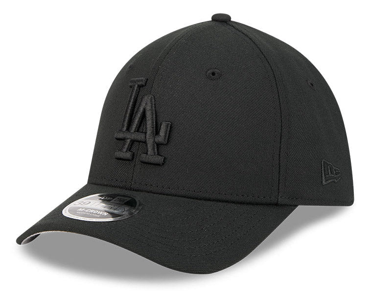 Los Angeles Dodgers M-Crown 39Thirty Tonal Black Flex Fit Hat product image 1, provided for visual reference and product