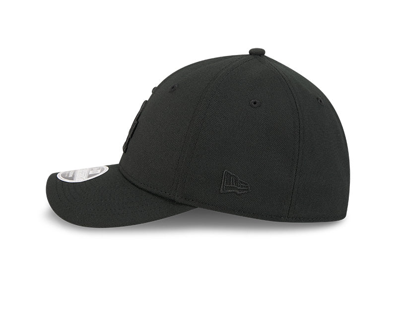 Los Angeles Dodgers M-Crown 39Thirty Tonal Black Flex Fit Hat product image 5, provided for visual reference and product