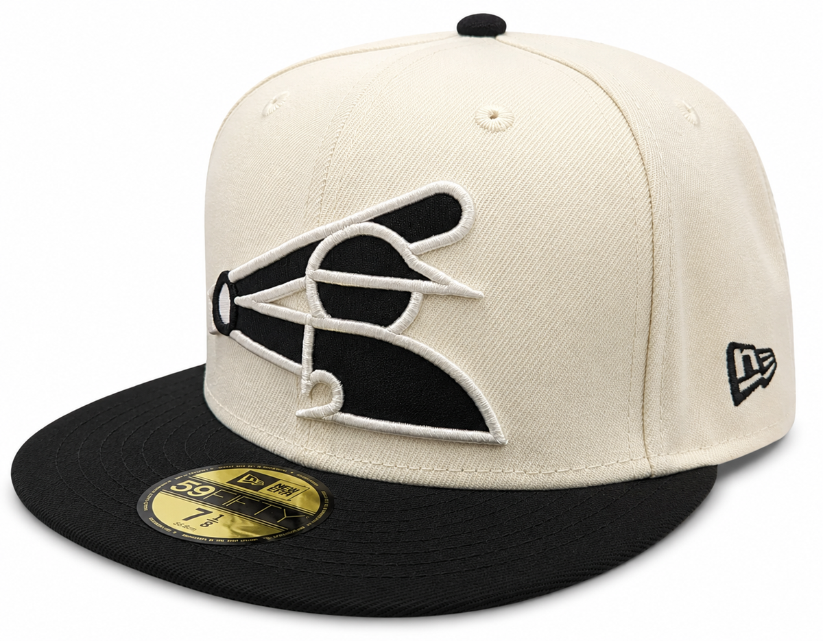 Chicago White Sox 2 Tone Chrome/Black New Era Batterman 59FIFTY Fitted Hat product image 3, provided for visual reference