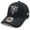 Chicago Bears New Era Black and White 39THIRTY Flex Hat product image 1, provided for visual reference and product detail