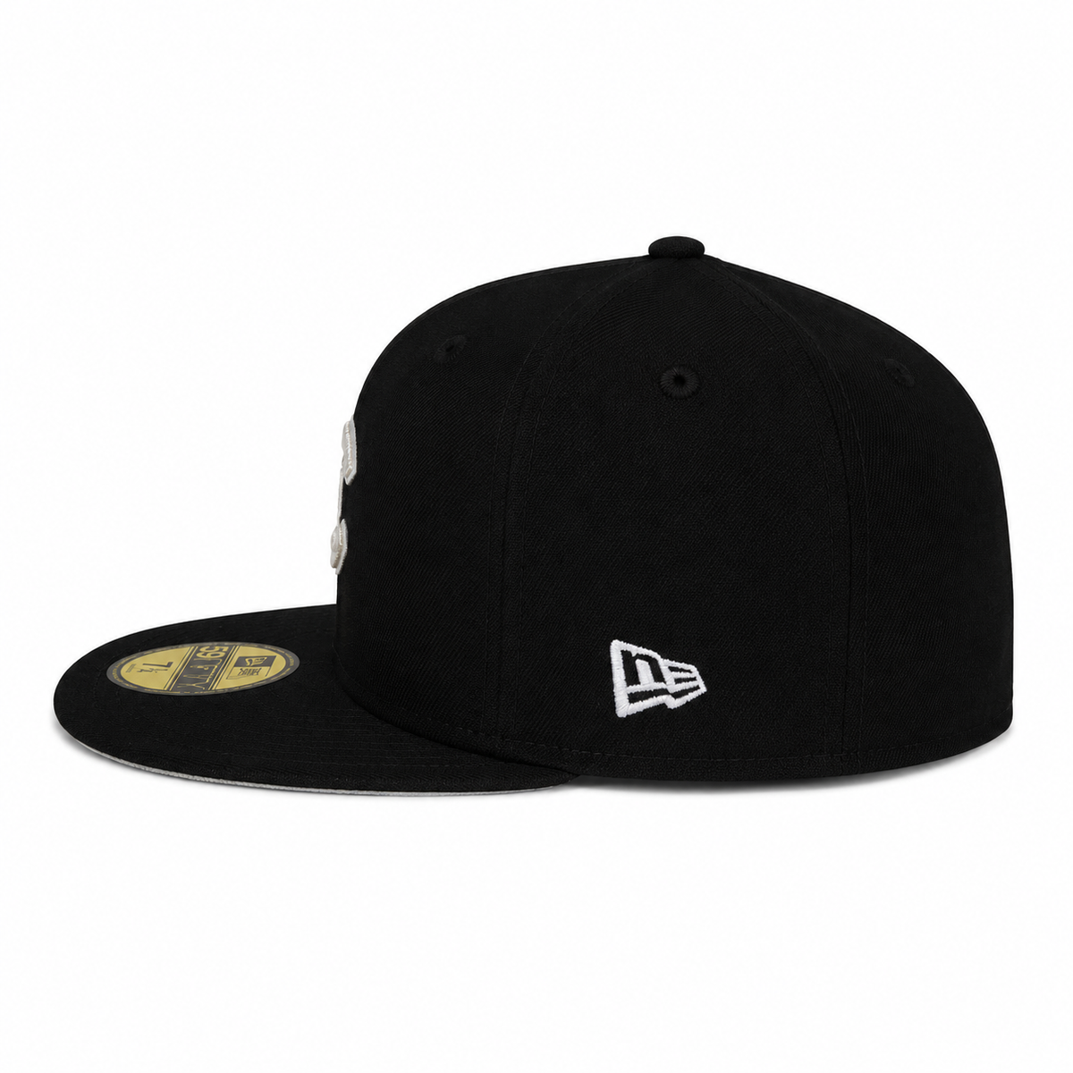 Chicago Cubs Black/Platinum New Era 59FIFTY Fitted Hat product image 5, provided for visual reference and product detail