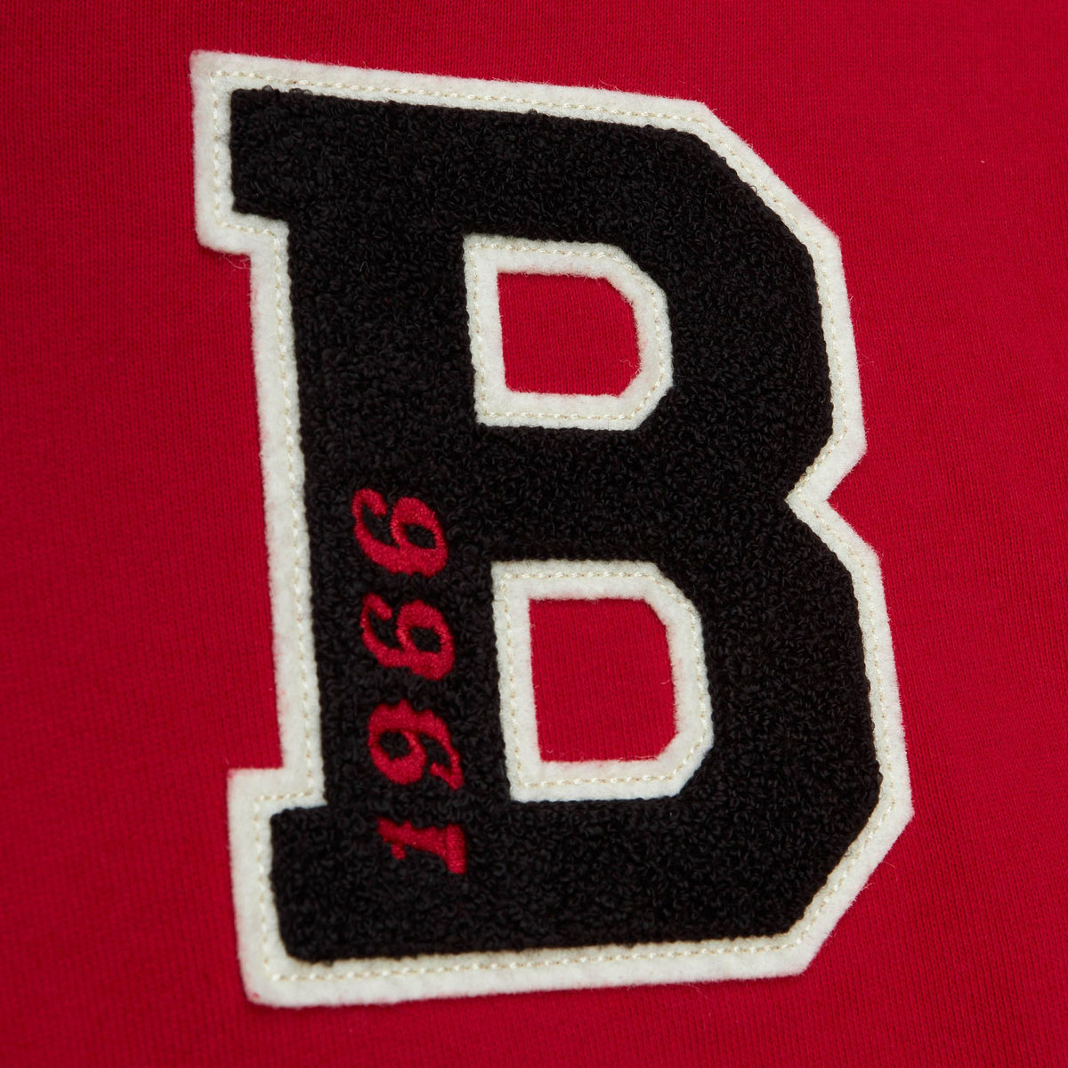 Chicago Bulls Mitchell & Ness Red Team Legacy French Terry product image 4