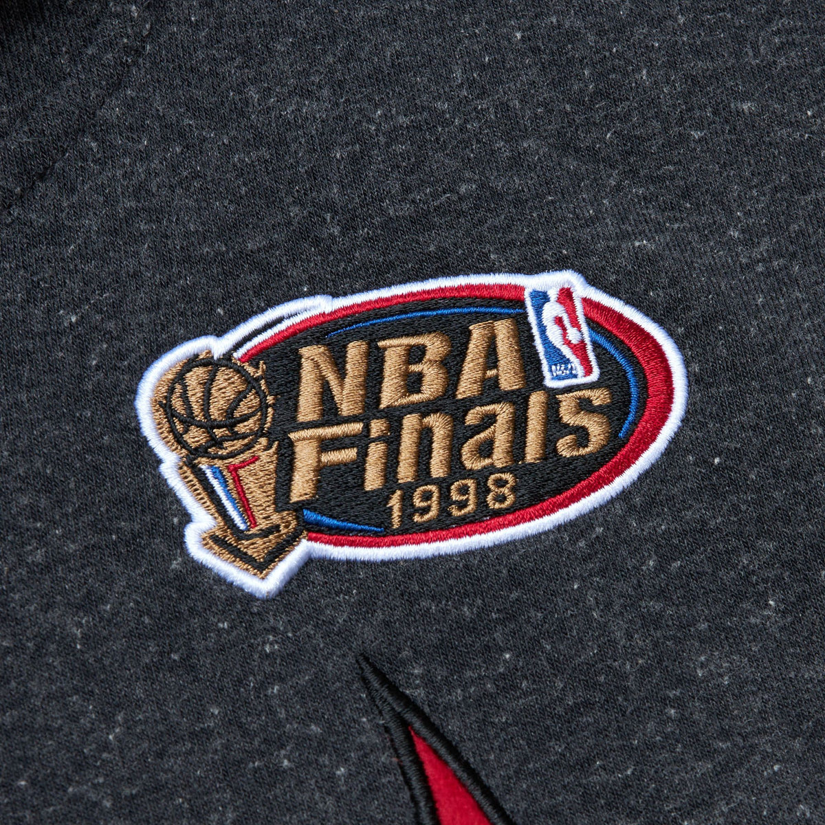 Chicago Bulls Mitchell & Ness Snow Washed Fleece Hoodie product image 4