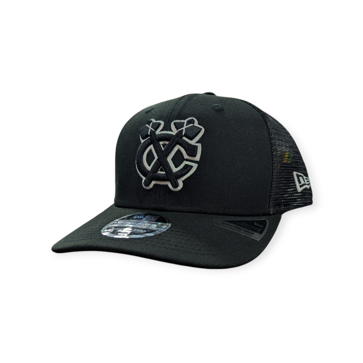 Chicago Blackhawks New Era Black 2025 Winter Classic Tomahawk Logo 9SEVENTY Trucker Hat for Men product image 3, provided