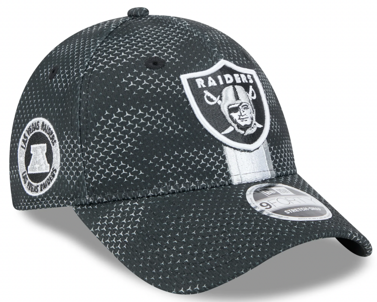 Las Vegas Raiders New Era 2024 Sideline Black 9FORTY Adjustable Hat for Men product image 1, provided for visual reference